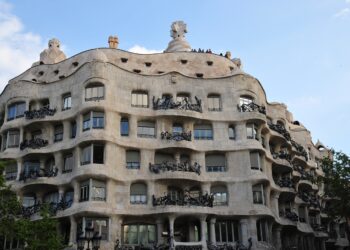 The New Luxury: How High-Net-Worth Individuals Are Redefining Property Investment