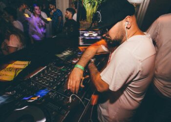 After Dark: How Spain’s Night Tourism is Redefining European Travel