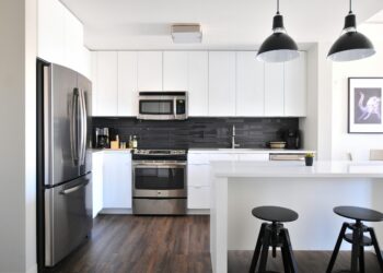 Compact Kitchen Design: 40+ Ideas for Small Flats